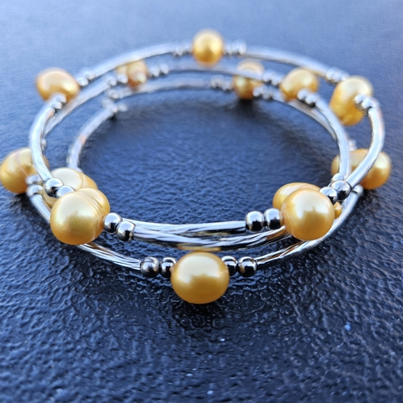 Women's Silver Tone Yellow Mother of Pearl Style Beaded Whimsical Wrap Bracelet - Picture 2 of 10